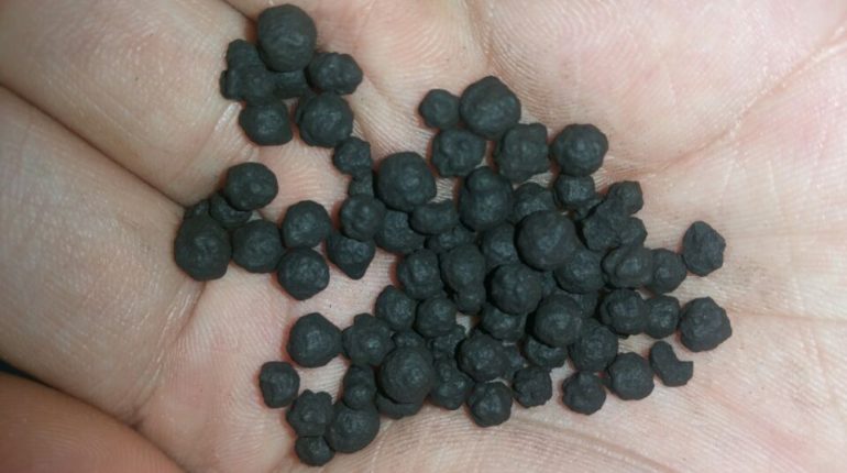 granule potassium humate